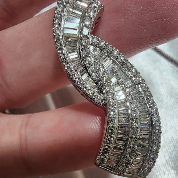 14K White Gold .98CTTW Diamond Baguette - Picture 8 of 14